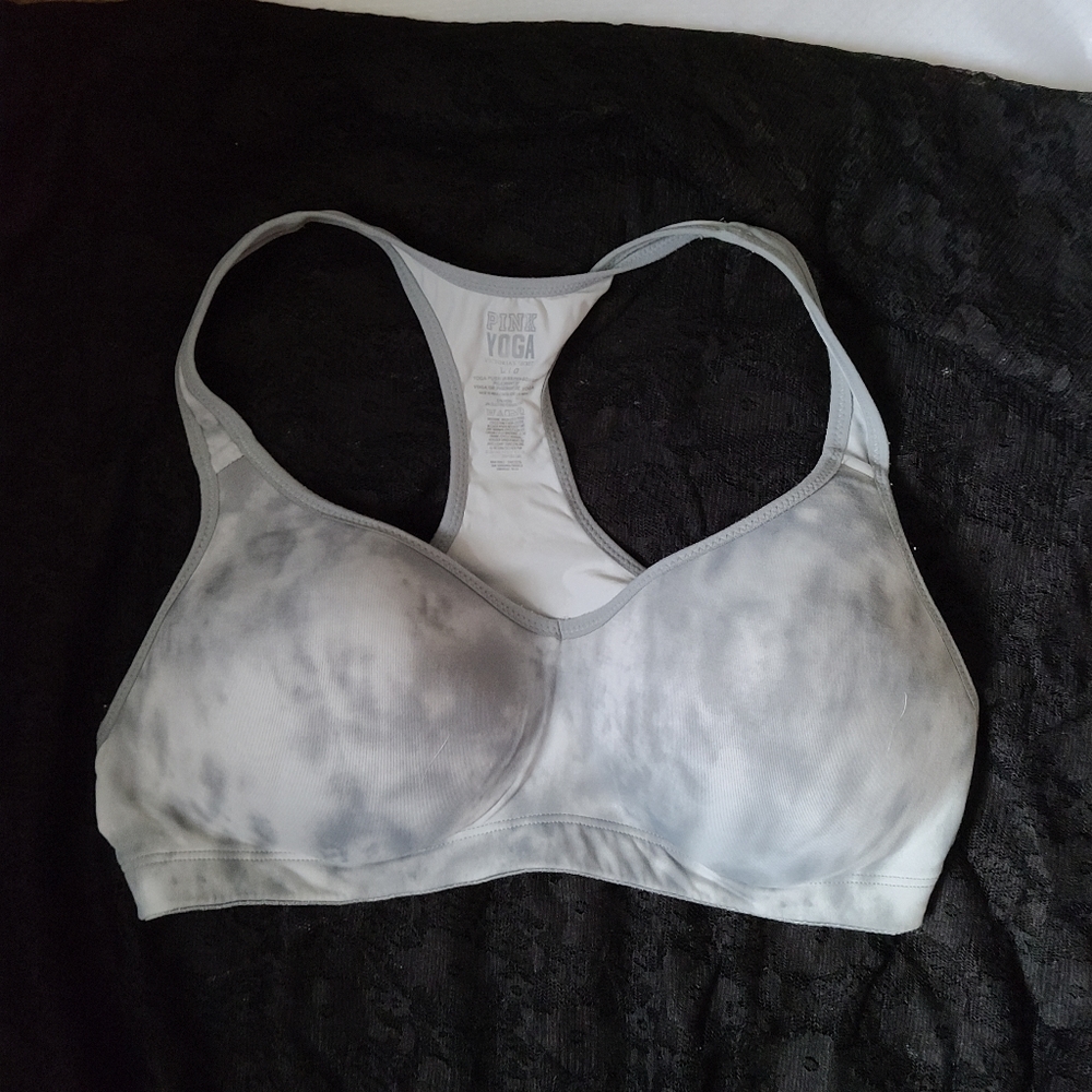 vs pink yoga bra